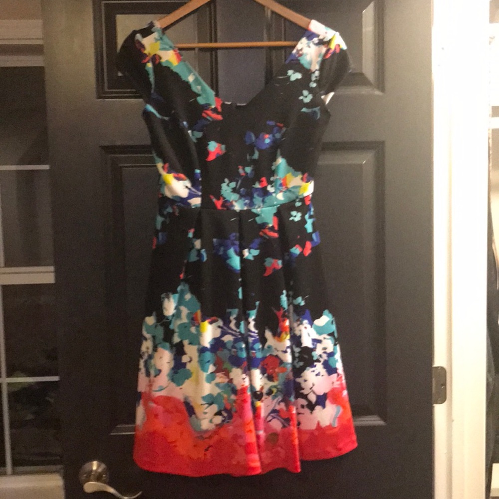 Sangria flowered dress